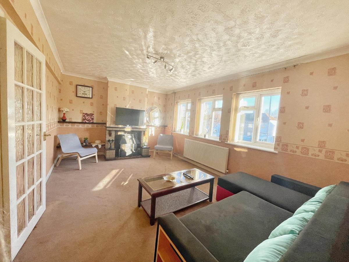 3 Bed Duplex Flat, Free Wifi & Netflix, Ideal For Contractors Gravesend Exterior foto
