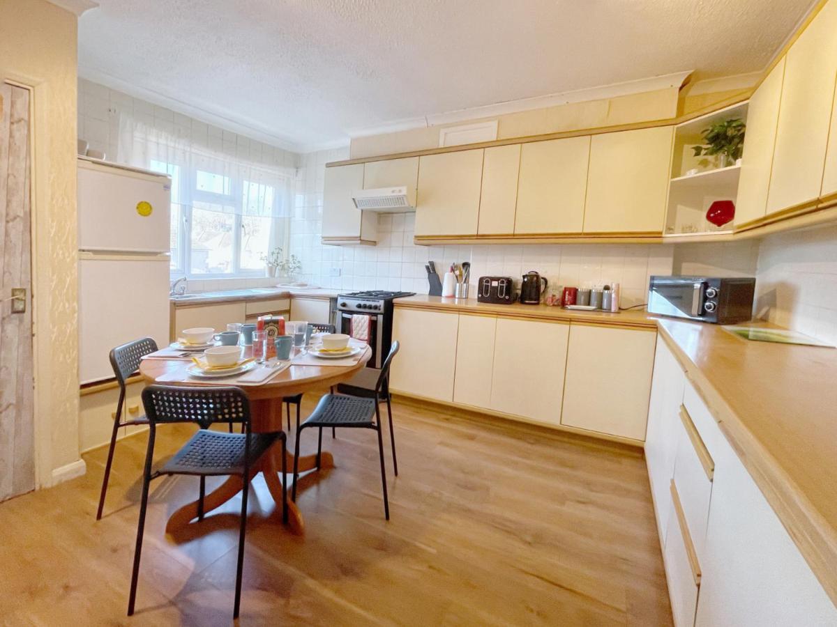 3 Bed Duplex Flat, Free Wifi & Netflix, Ideal For Contractors Gravesend Exterior foto