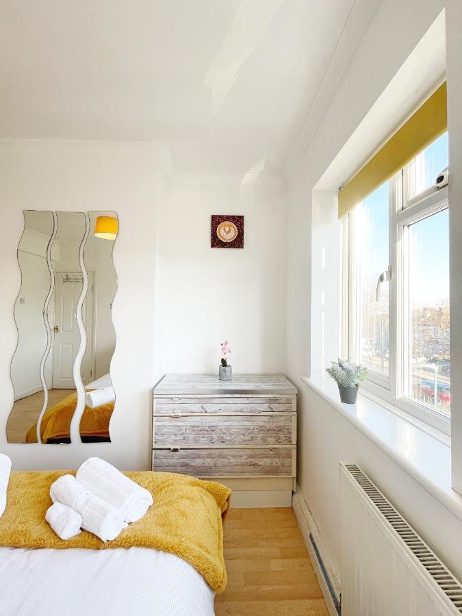 3 Bed Duplex Flat, Free Wifi & Netflix, Ideal For Contractors Gravesend Exterior foto