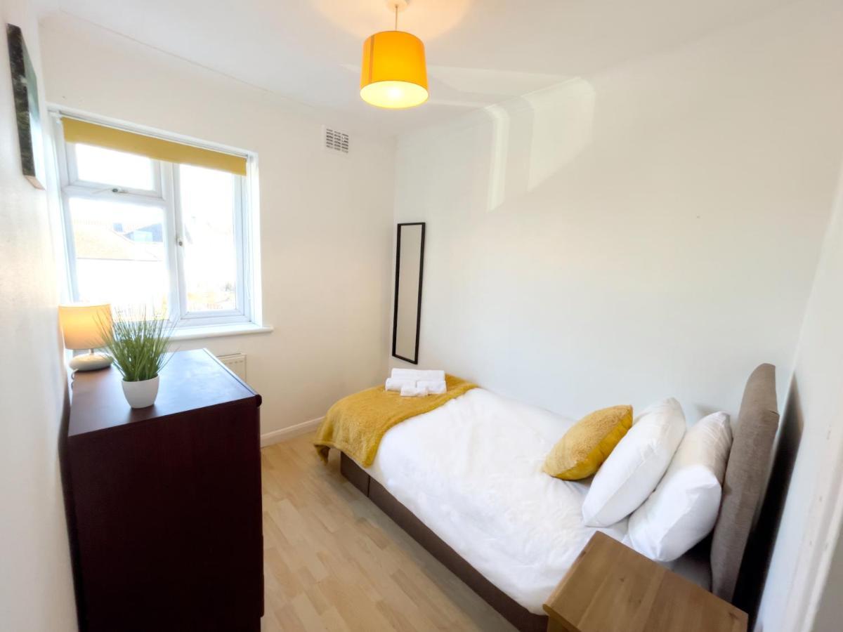 3 Bed Duplex Flat, Free Wifi & Netflix, Ideal For Contractors Gravesend Exterior foto